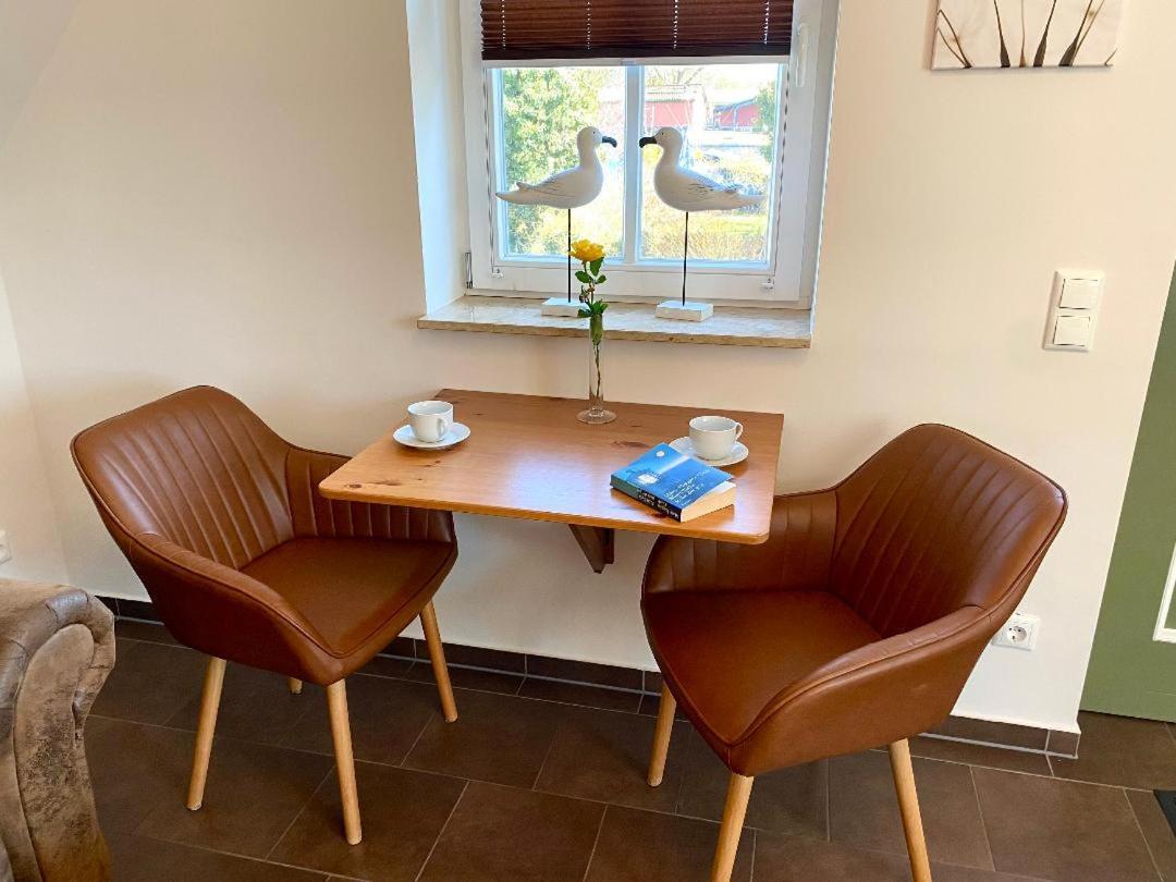 Die Kleine Ferienwohnung Prerow Exterior foto